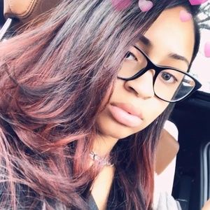 Meet your Posher, Destiny